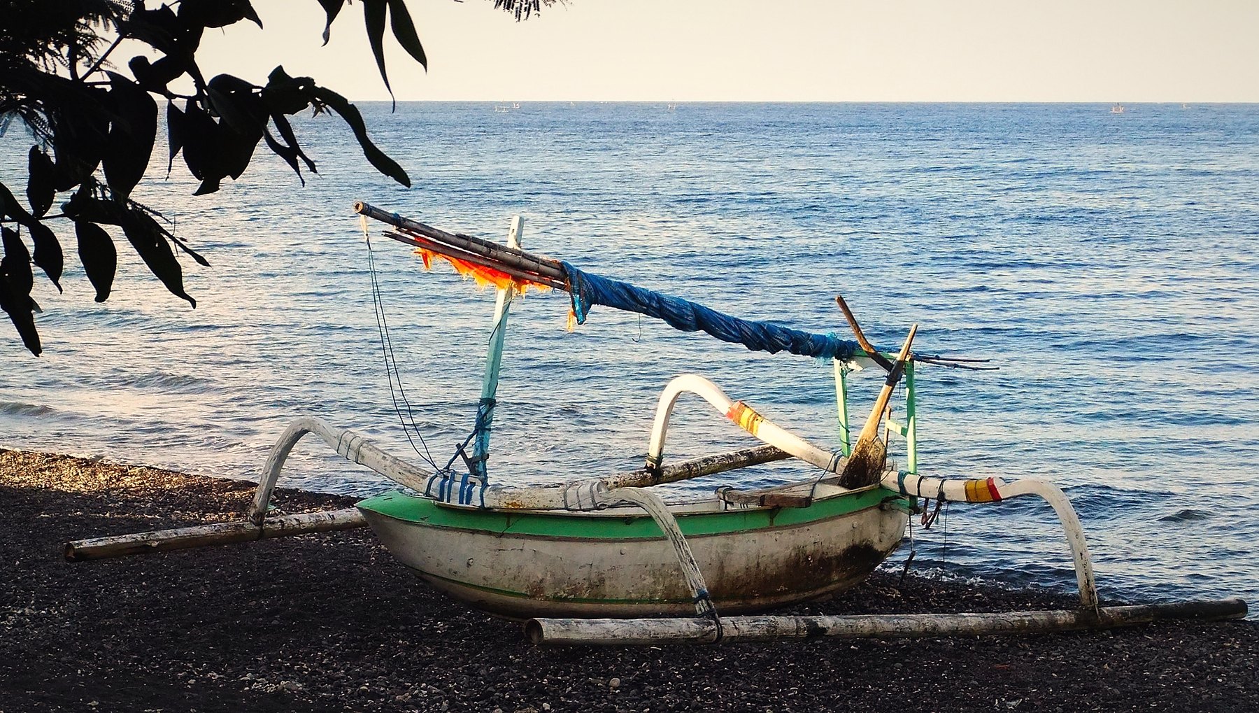 Amed Beach (Jemeluk Bay)