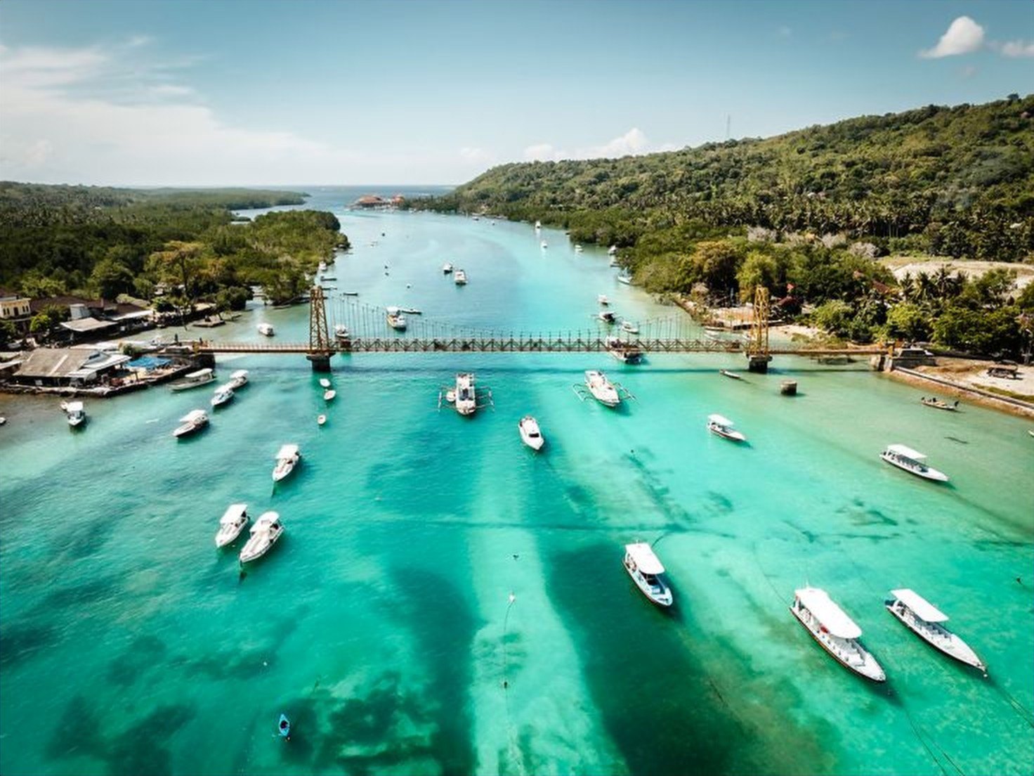 Yellow Bridge und Blue Lagoon